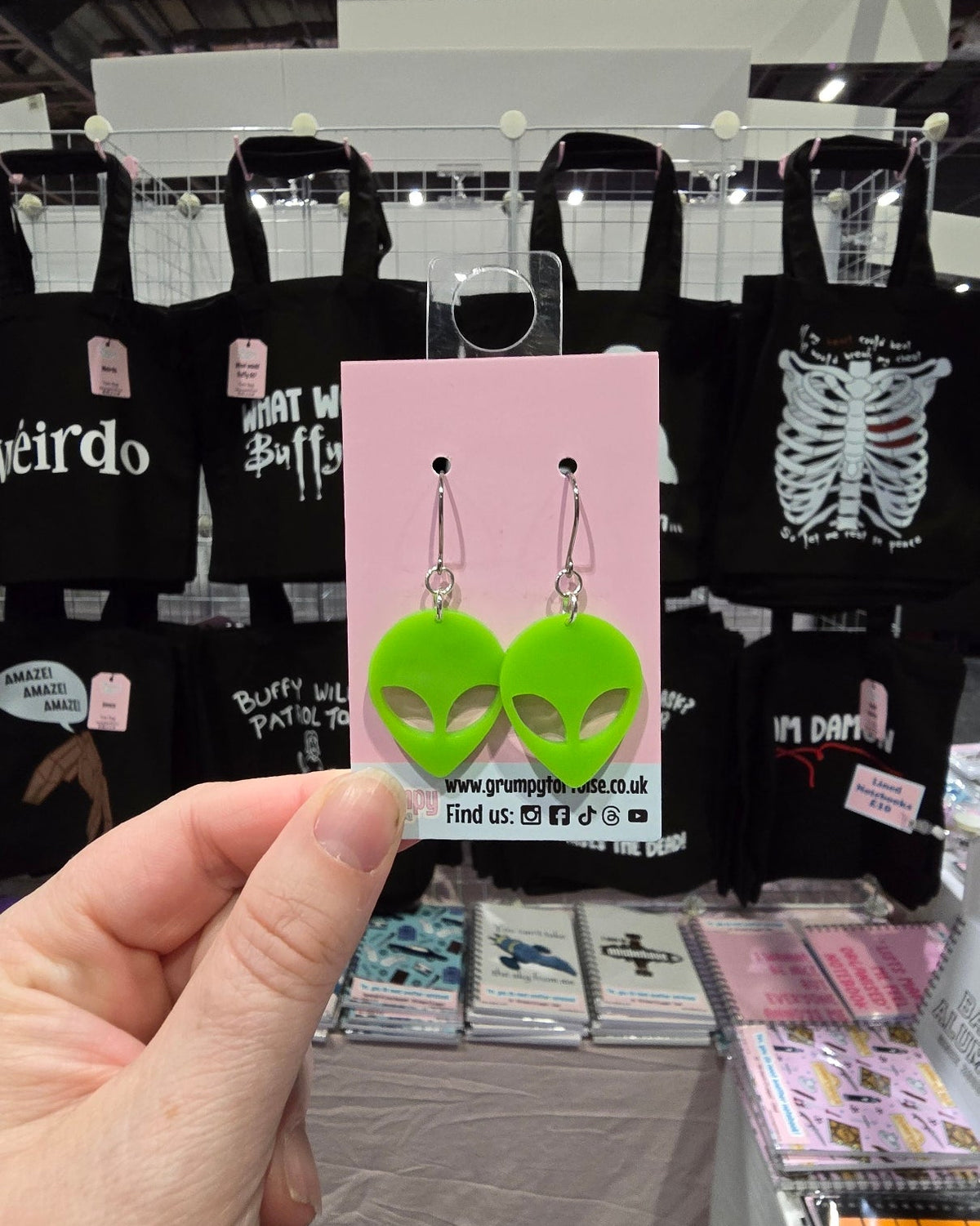 Acrylic Earrings - Alien - Fandom - Gift
